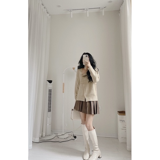 Áo cadigan khuy lệch siêu xinh | BigBuy360 - bigbuy360.vn