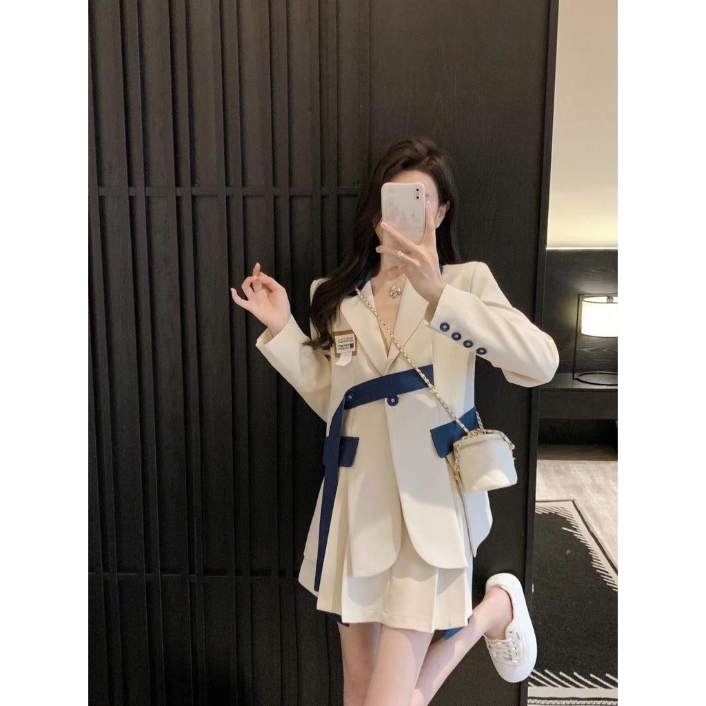 Bộ Áo Khoác + Chân Váy Ngắn Phối Màu Tương Phản Thời Trang Thu Đông Màu Sắc