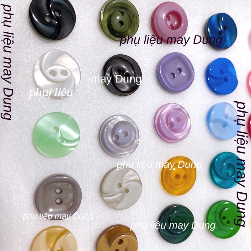 nút 2 lỗ màu size 1.6cm bịch 5 nút