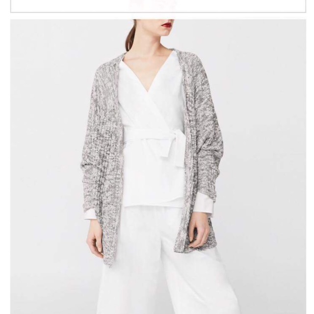 Áo cardigan mango trân hoang