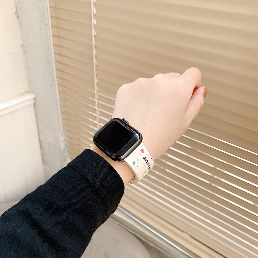 Dây Đeo Silicon Họa Tiết Hoa Mặt Cười Cho Đồng Hồ Thông Minh Apple Watch Series S500 Ft50 T5 W26 Q520 Q99