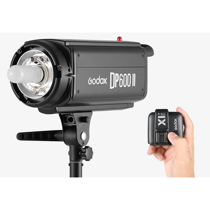 Đèn Flash studio Godox DP600II