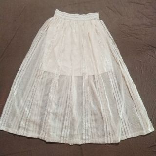 Chân váy dài ren siêu xinh hàng secondhand 
Size S M L