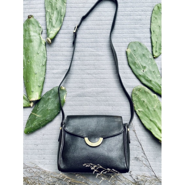 SALE-  si da thật hiệu Pierre Cardin