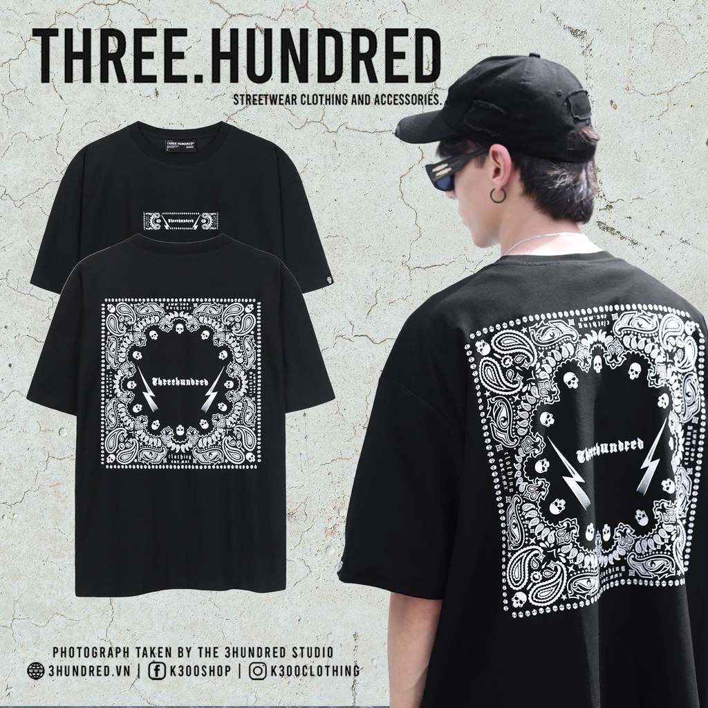 Áo Thun Three Hundred Họa Tiết Bandana Màu Đen