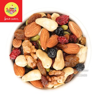HẠT DINH DƯỠNG TRUNG QUỐC MIX 7 VỊ ĐÓNG HỘP 150G - Mixed nuts (Hộp 150g)