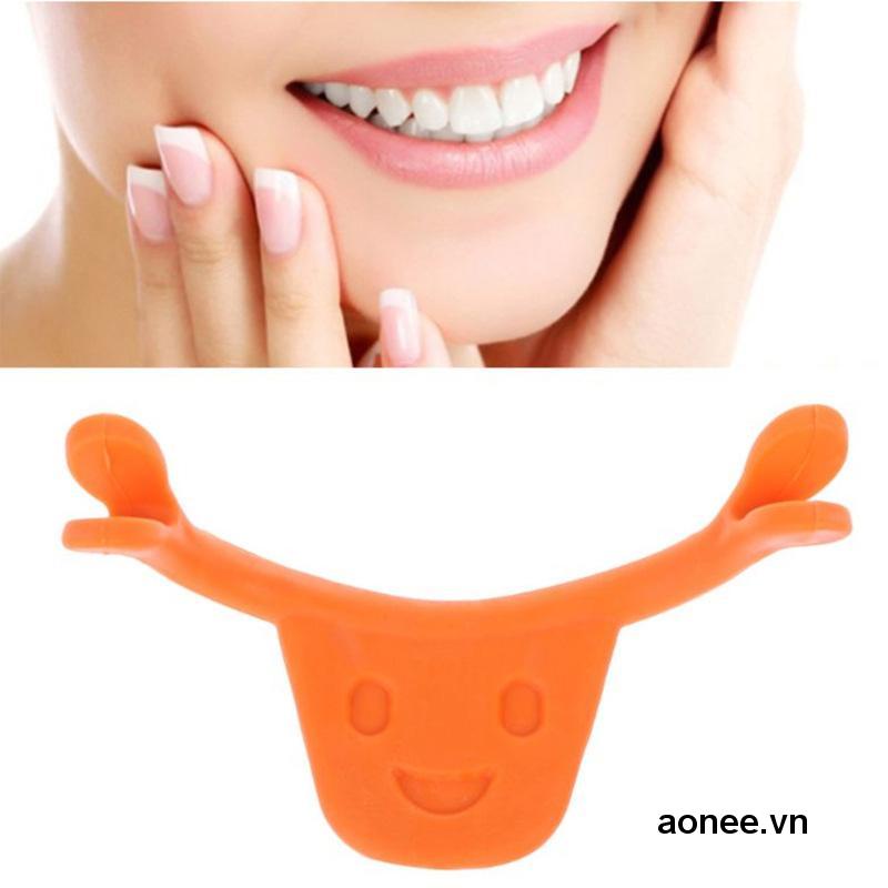 ✨✨Dụng Cụ Hỗ Trợ Nâng Môi Hiệu Quả Tiện Dụng