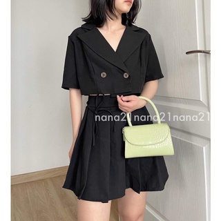 Set áo croptop và chân váy