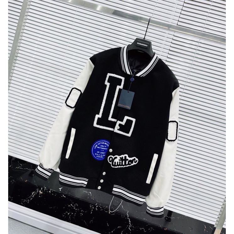 Áo khoác varsity nam nữ Luonvuituoi chất dạ thêu logo chữ bông xù Dreaming sau áo phối tay da trắng