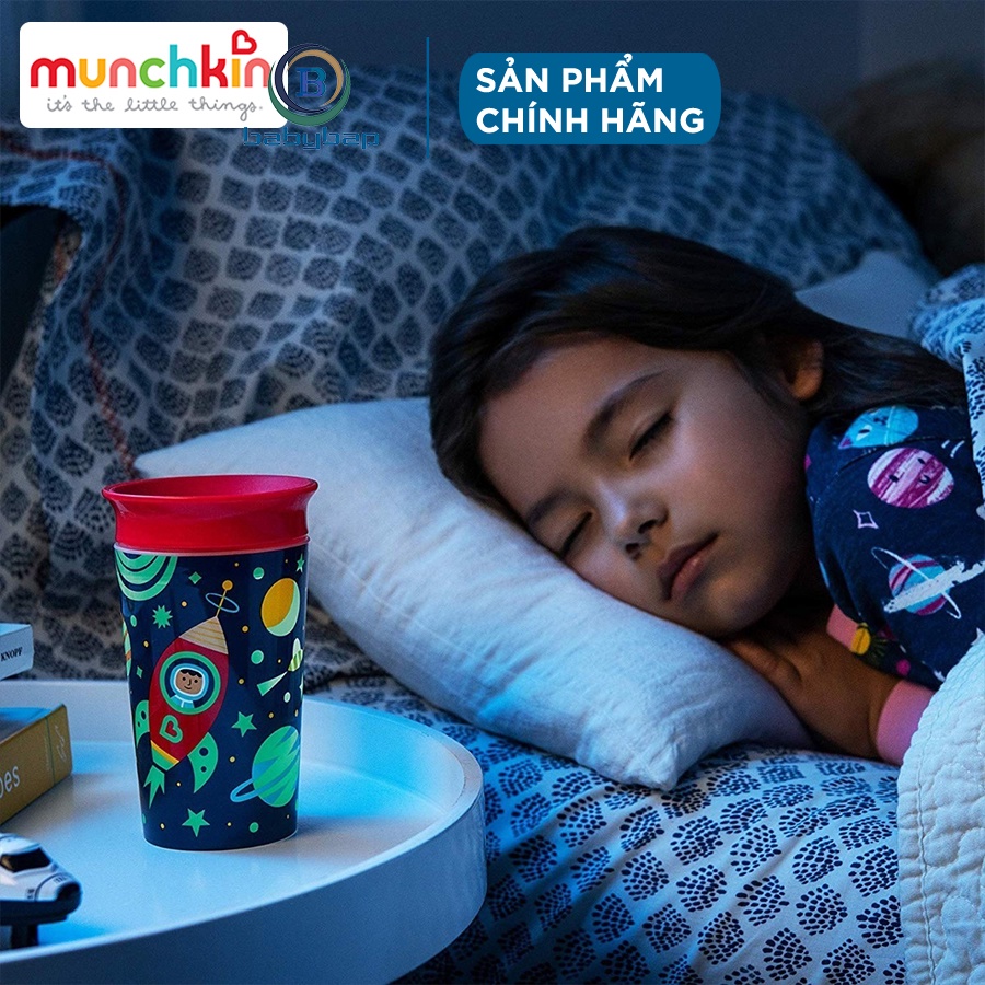 Cốc 360 Độ Chống Đổ Phát Sáng Munchkin (266ml) Dành Cho Bé Từ 36 Tháng Tuổi