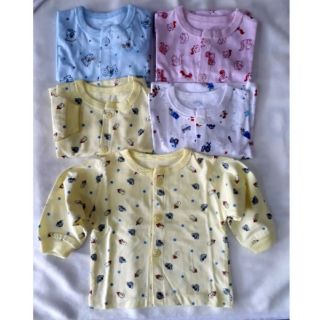 Áo Carter sơ sinh hình mở khuy giữa dài tay số 1/số 3/số 6/số 9/số 12.