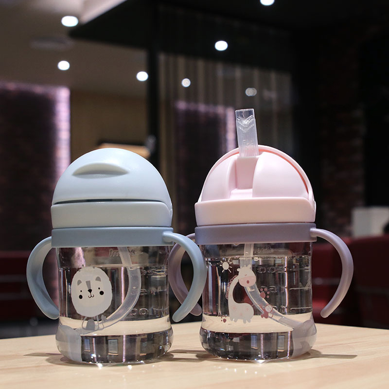 Bình Nước Nhựa 300ml Có Ống Hút Cho Trẻ Em Jp6