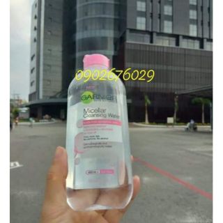 Nước tẩy trang Garnier úc