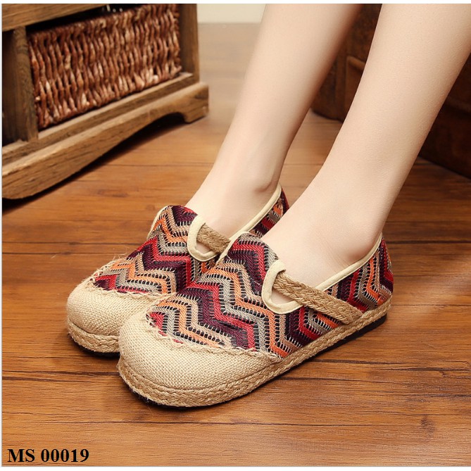 TAM21 giày thổ cẩm