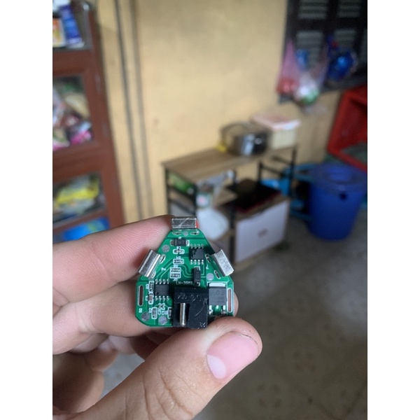 Vỏ pin 12v, mạch tam giác, có giắc sạc DC