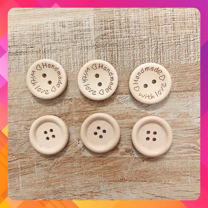 Nút gỗ handmade with love và nút gỗ trơn