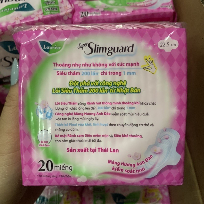 Băng vệ sinh ban ngày có cánh hương hoa anh đào Laurier Super Slimguard 22.5cm (20 miếng/gói)