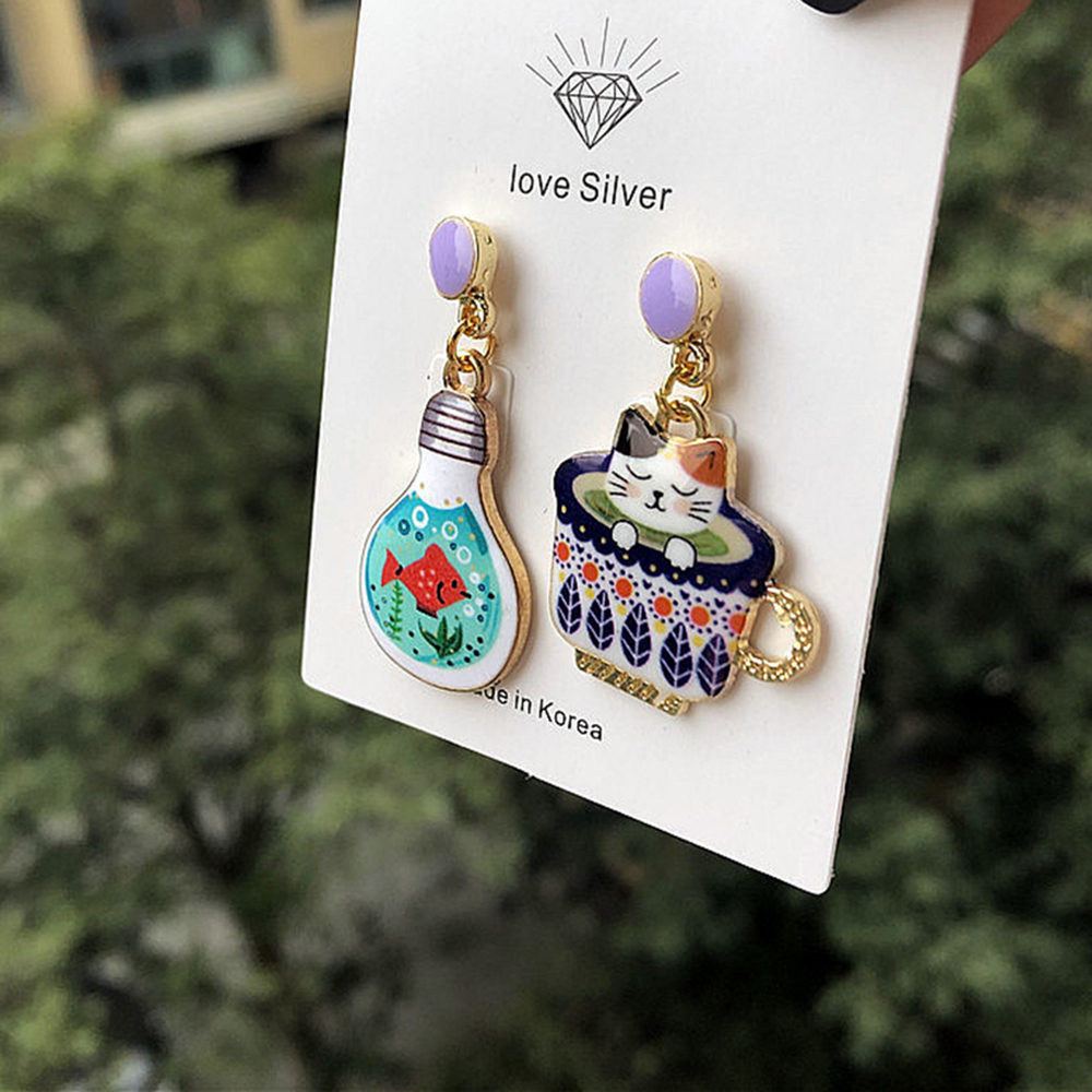 Khuyên tai họa tiết chú mèo đáng yêu cho nữ