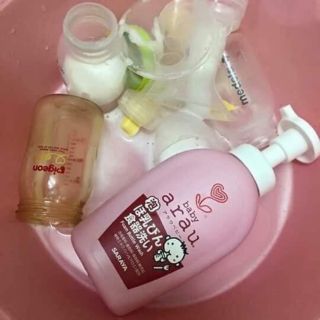 Nước rửa bình sữa Arau baby cho bé
