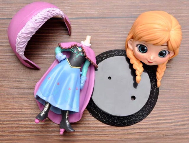 Mô Hình Q Posket Nữ hoàng Elsa - Công chúa Anna 15cm