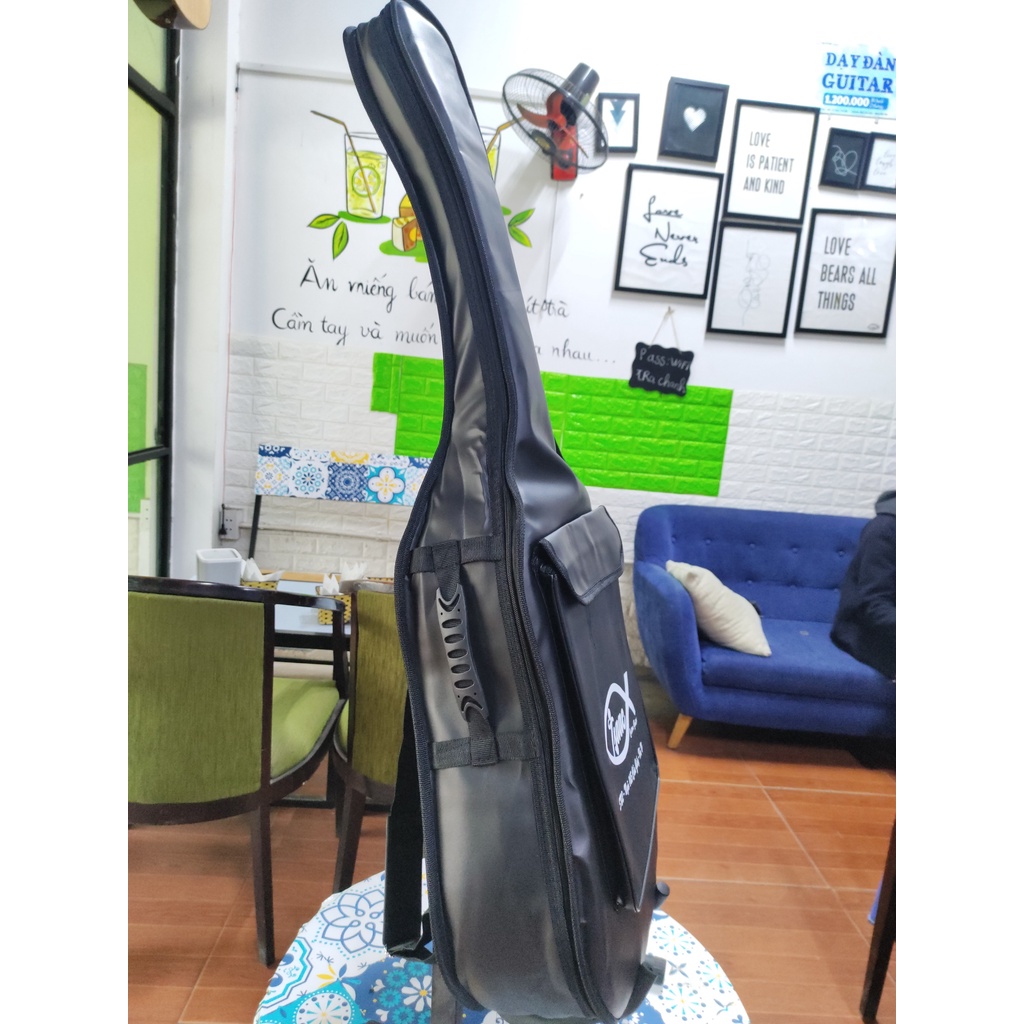 Bao da 3 lớp cho guitar. Bao đàn guitar 3 lớp. Có 2 quai đeo và 1 quai xách