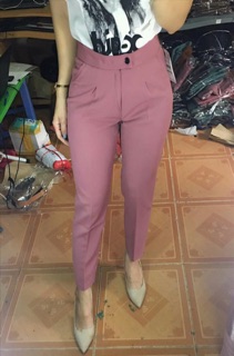 Quần baggy lệch gấu