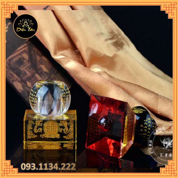 Tháp xá lợi pha lê khắc thần chú