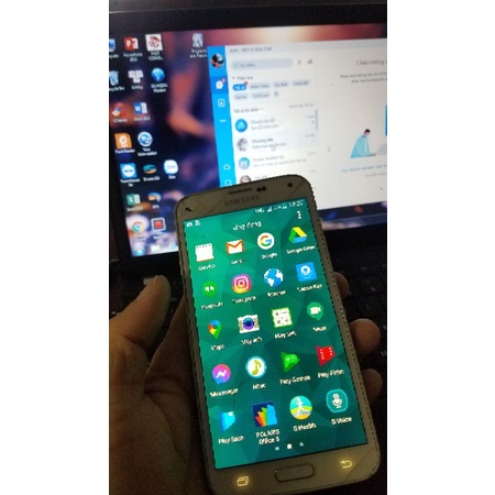Điện thoại samsung s5 mã 900A nứt kính