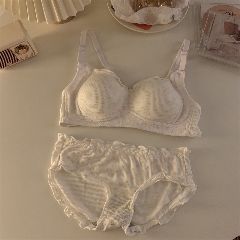 Bộ Đồ Lót Cotton Không Đường May Họa Tiết Chấm Bi Gợi Cảm Cho Nữ | BigBuy360 - bigbuy360.vn