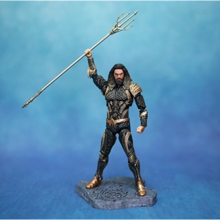 Mô hình Aquaman mafex