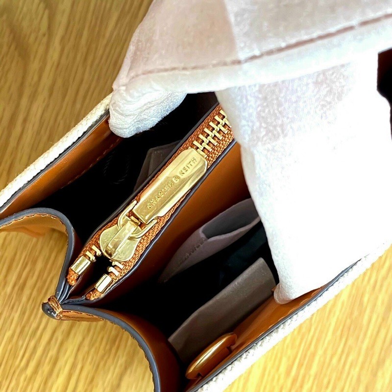 Túi charles & keith