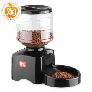 Máy tự động cho chó mèo ăn caohien272