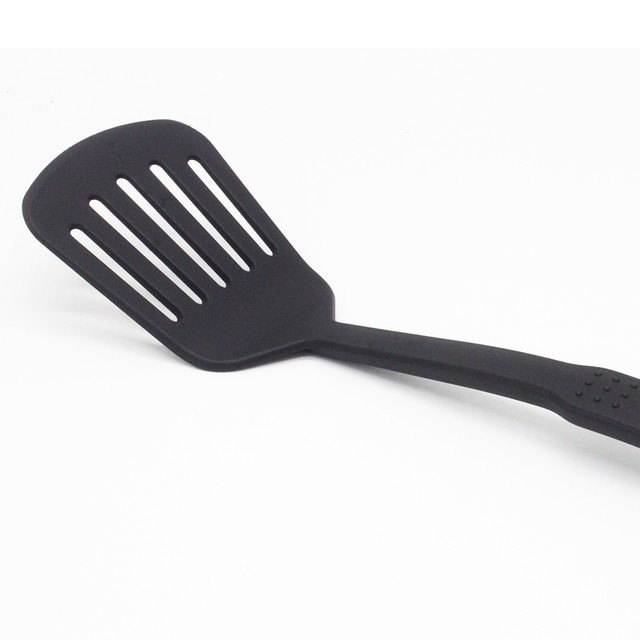 Xẻng Lật Có Rãnh Cutlery Pro 180Mm Bằng Nylon