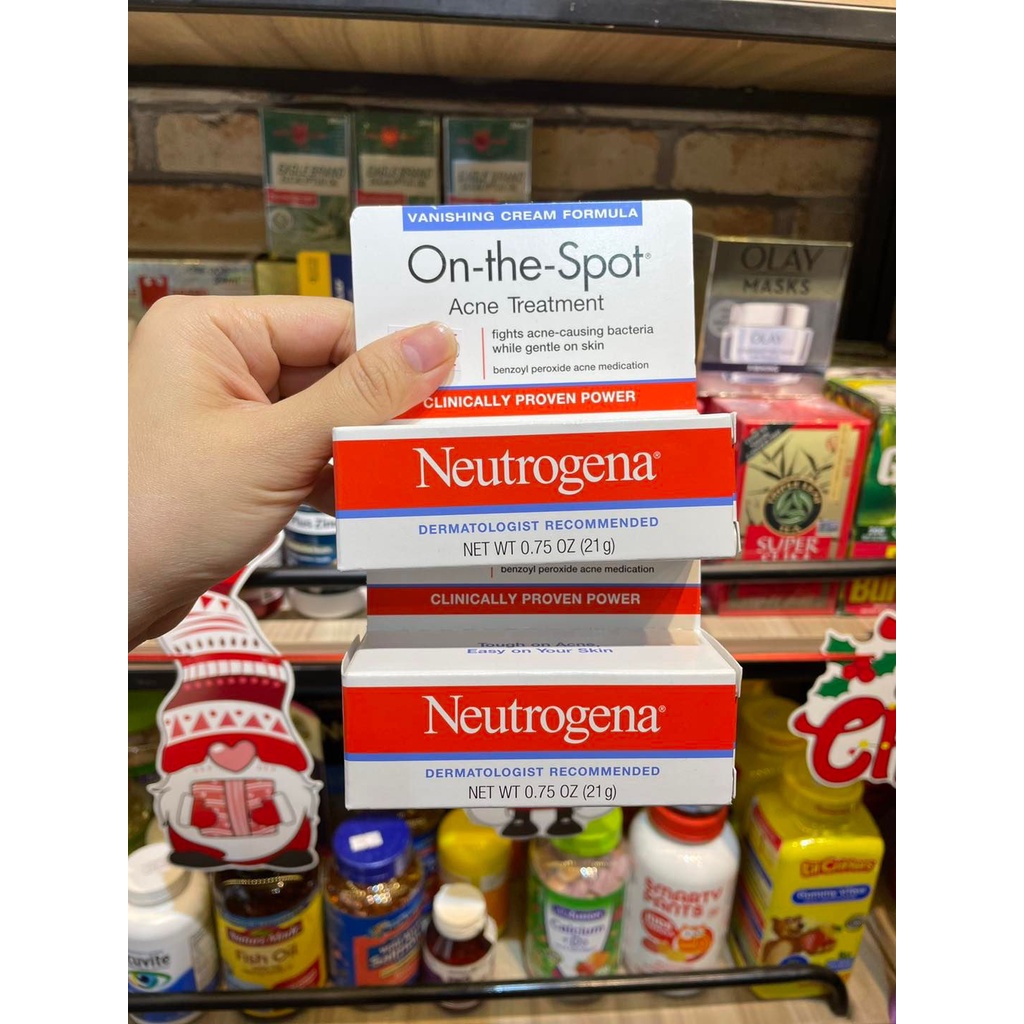 Kem chấm mụn Neutrogena On The Spot Acne Treatment 21g