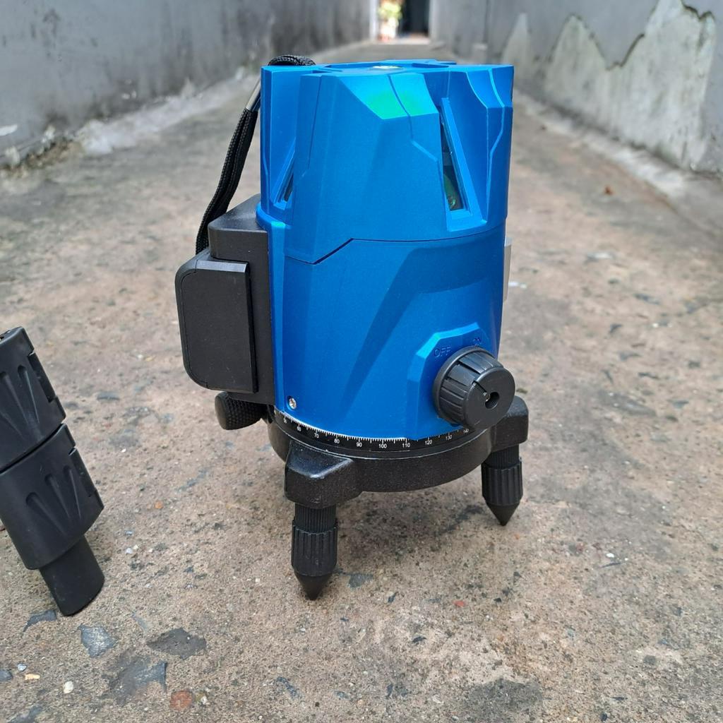 Máy Laser 5 tia xanh siêu sáng-Máy Cân Bằng -gồm 2pin -Bảo hành 12 tháng