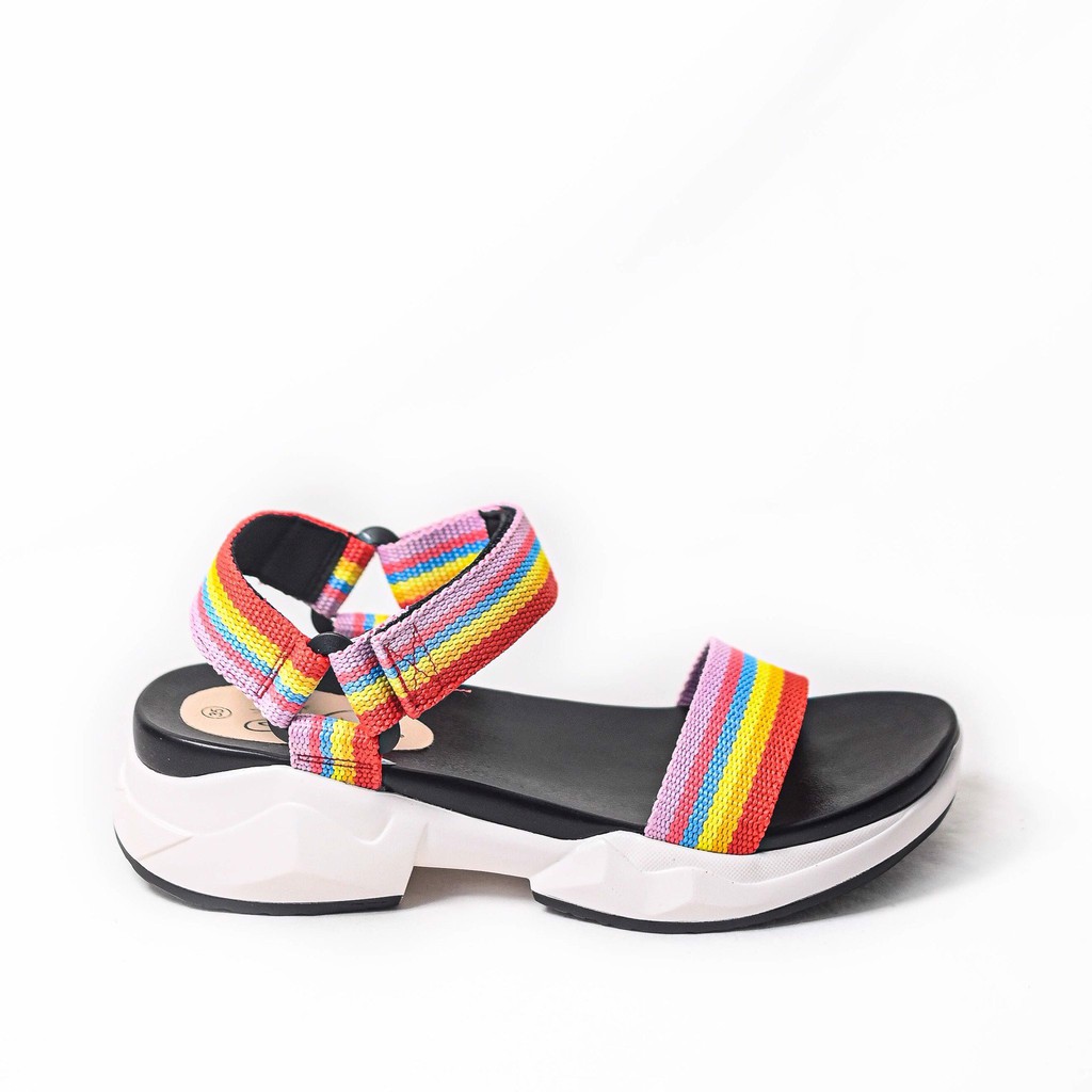 Sandal sắc màu Bitis nữ