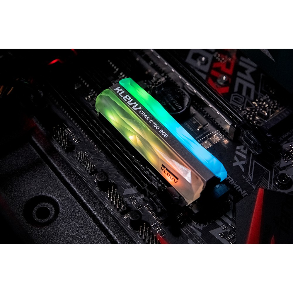 Ổ cứng thể rắn SSD Klevv SSD CRAS C700 RGB M2 NVME Gen3x4