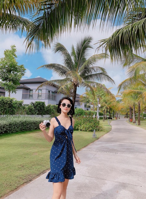 VÁY CHÂM BI CỘT NƠ NGỤC ĐI BIỂN