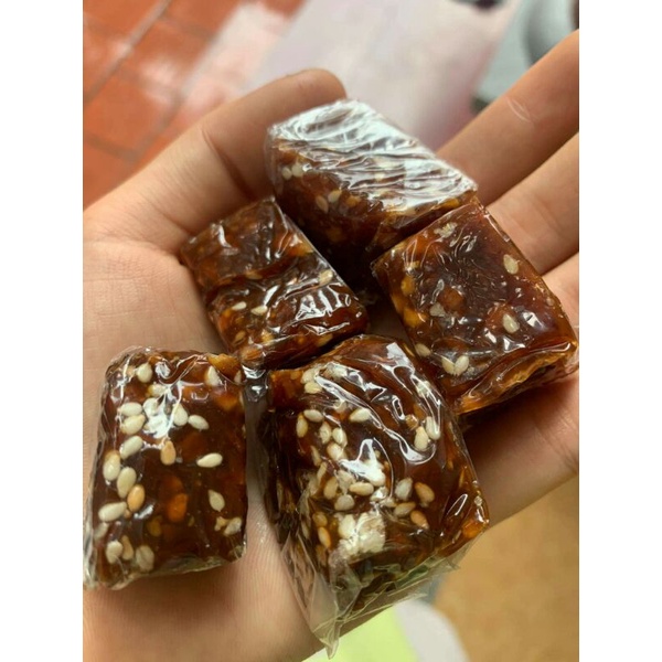 Kẹo chuối đậu phộng rắc vừng