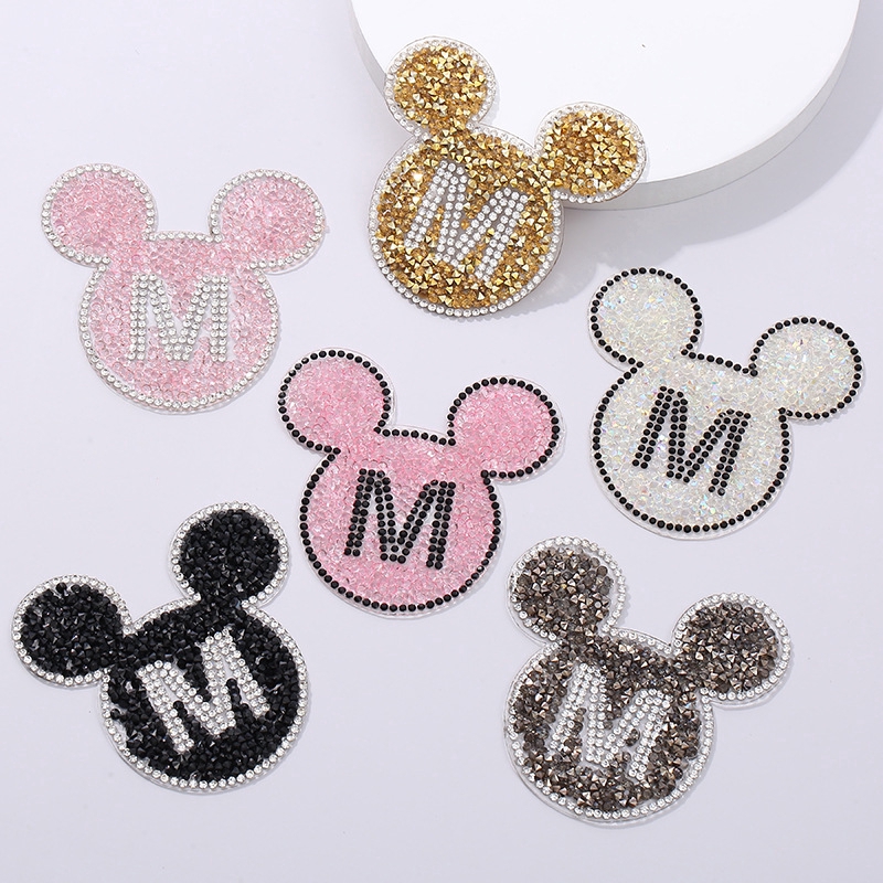 Sticker Ủi Thêu Hình Chuột Mickey Đính Đá Chữ M Độc Đáo