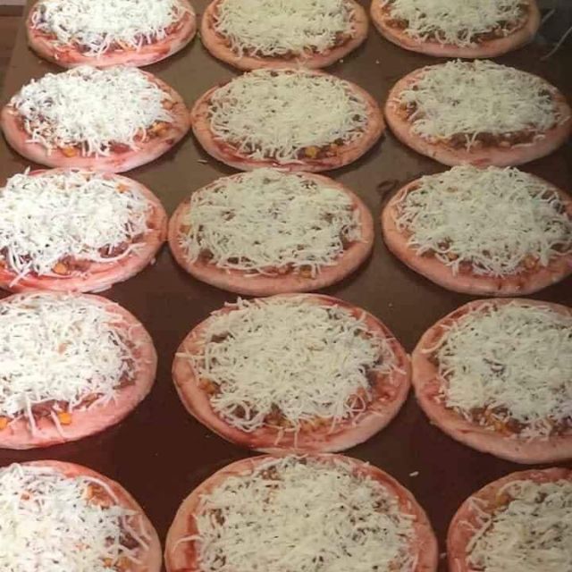 Đế bánh pizza tươi nhà làm,