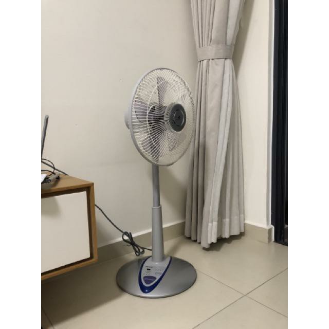 Quạt đứng Panasonic F-307KHB/F-307KHS