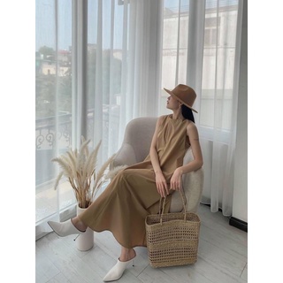 Váy suông cổ tròn cổ điển