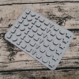 HCM - Khuôn silicon làm kẹo dẻo kẹo chip, pudding mini 54 viên hình thỏ cà rốt