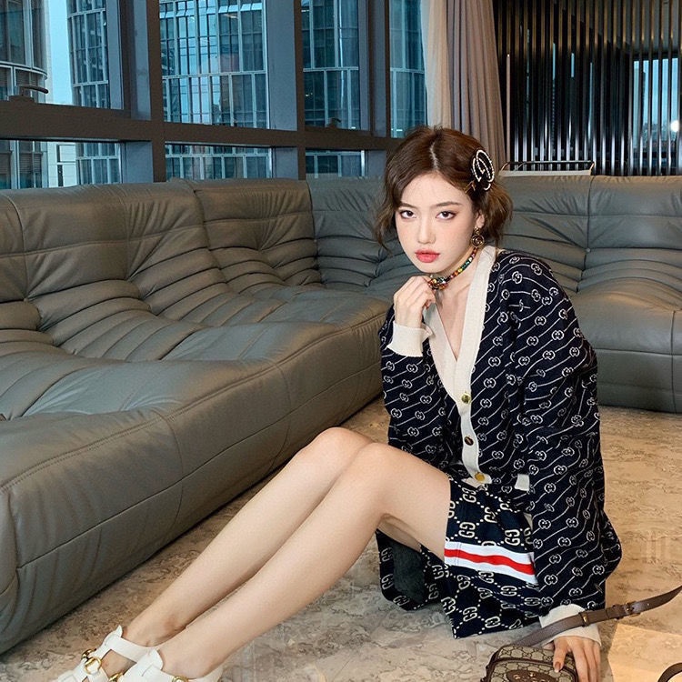 Áo Khoác Cardigan Dệt Kim Cổ Chữ V Thiết Kế Mới Xinh Xắn Thời Trang