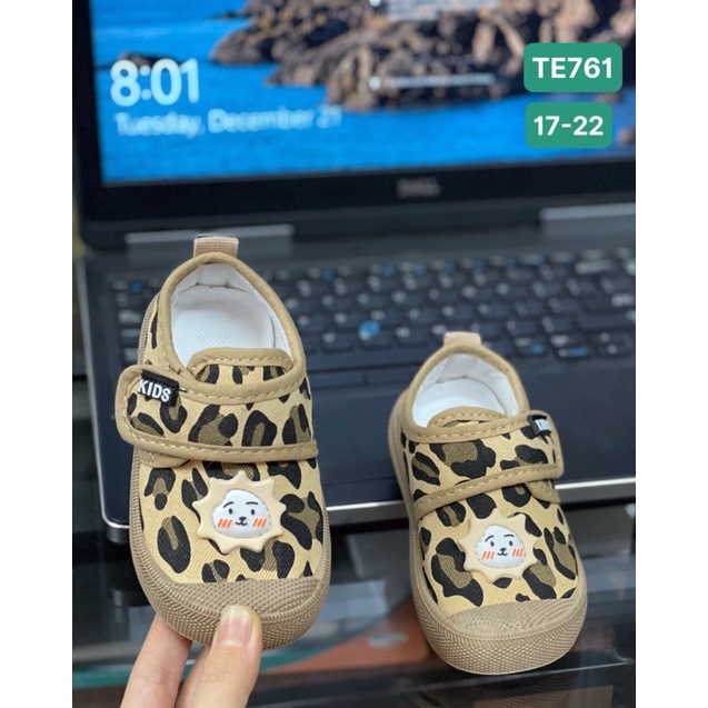 Giày thể thao mặt trời mã 45065