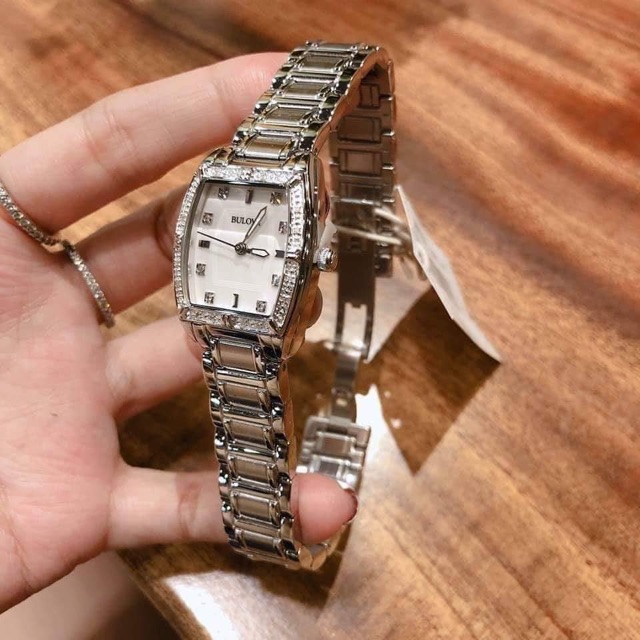 Đồng hồ nữ hiệu BULOVA
