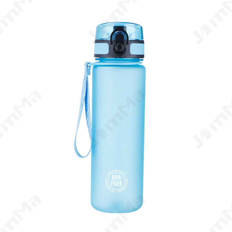 Cycling water tank with flip lock cover, suitable for camping, cycling and outdoor fitness