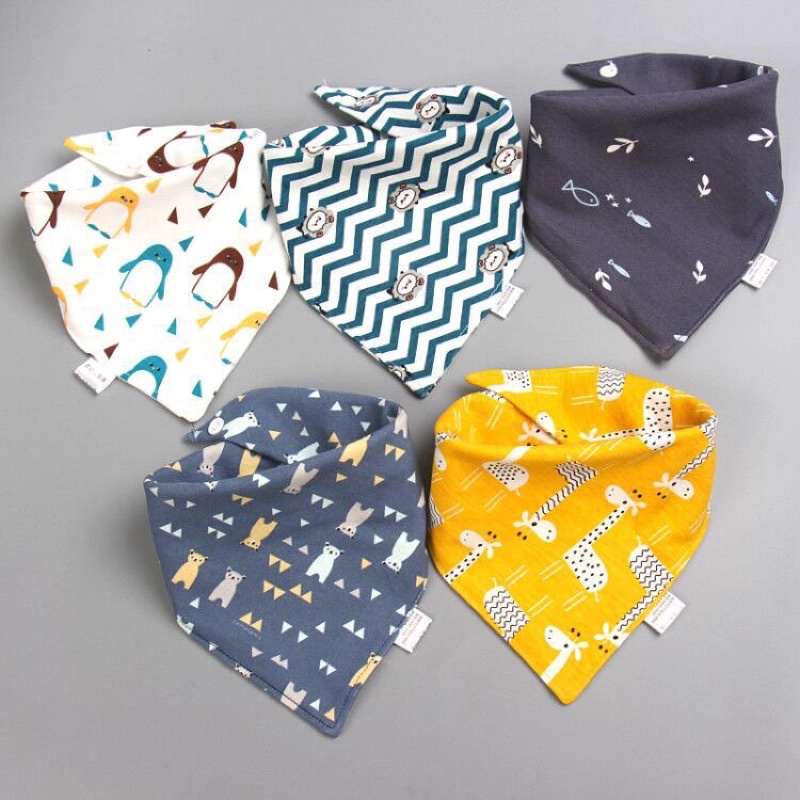 Set 5 yếm tam giác giữ ấm cổ cho bé bằng cotton