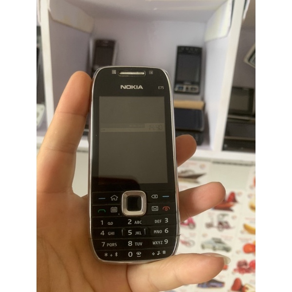 NOKIA E75 sưu tầm